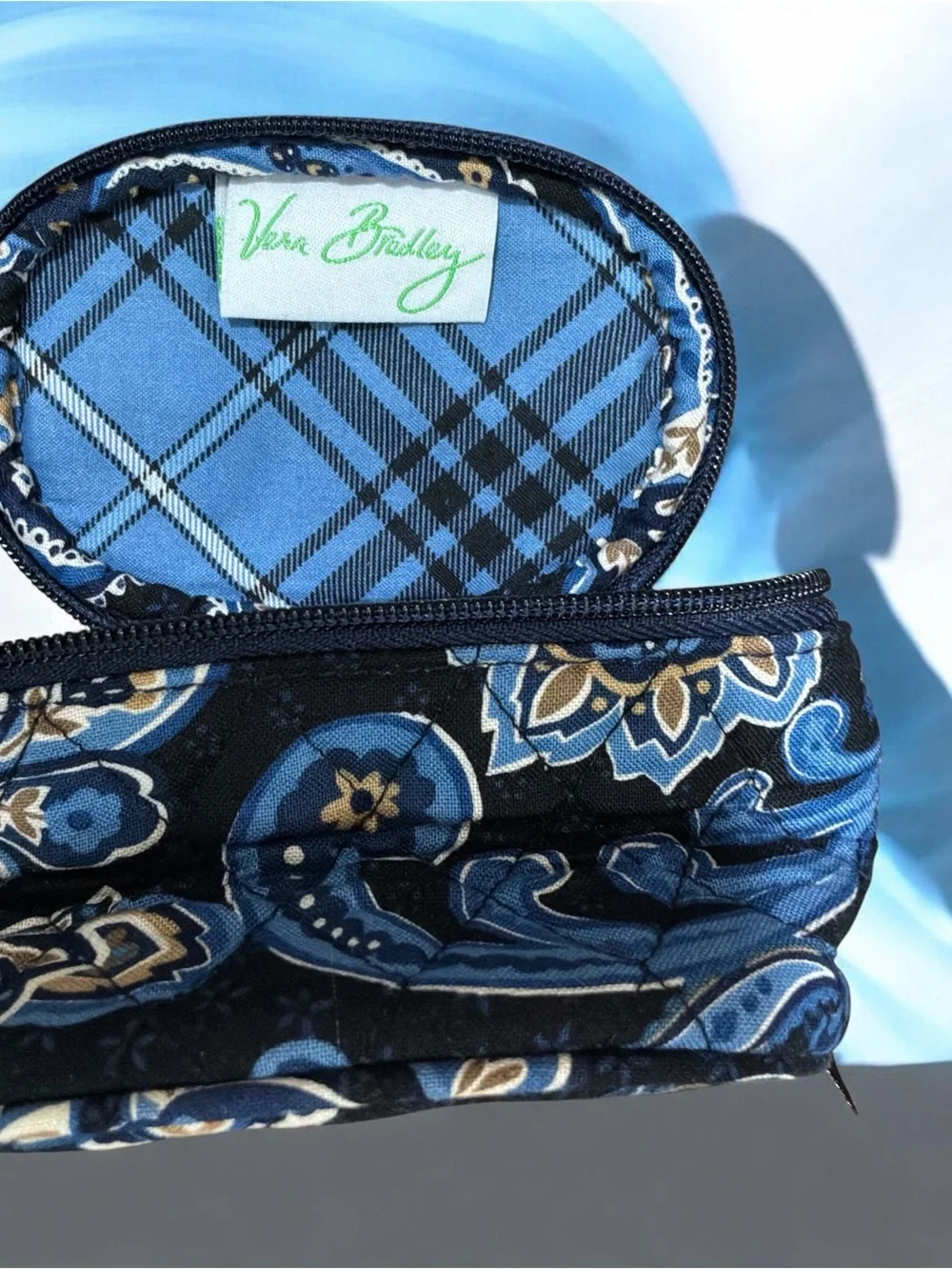 VTG 2006 Vera Bradley Windsor Navy Retired Small Round Cosmetic-Jewelry Case/Bag
